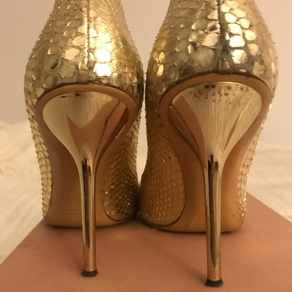Gucci Gold Python Peep Toe - Picture 5 of 6
